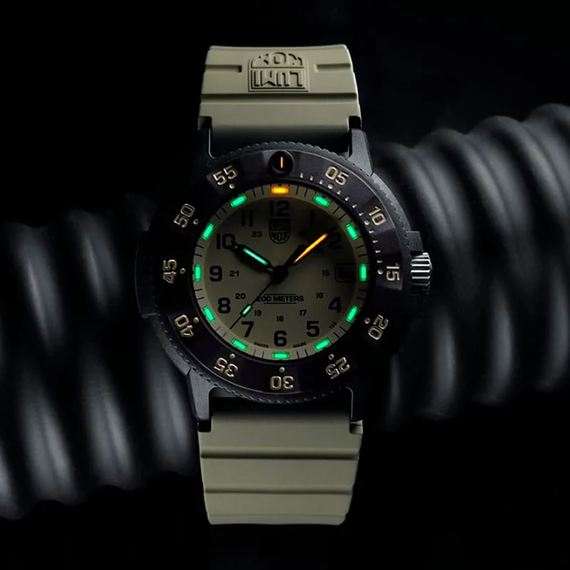 Luminox Navy SEAL XS.3010.EVO.S Herrenuhr • LLT • Carbonox