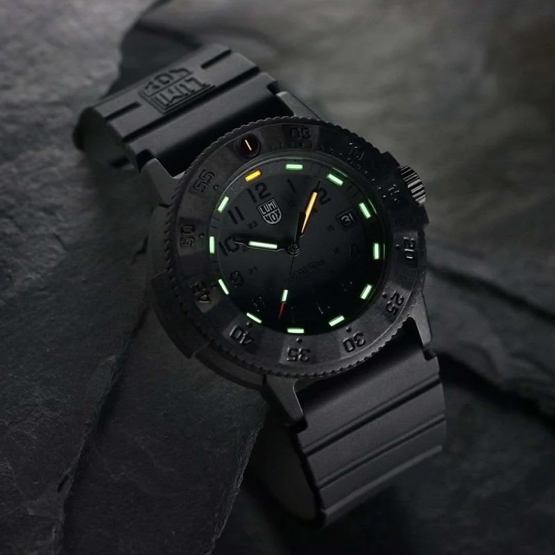 Luminox Navy SEAL 3000 EVO XS.3001.EVO.BO.S Herrenuhr • Carbonox • LLT