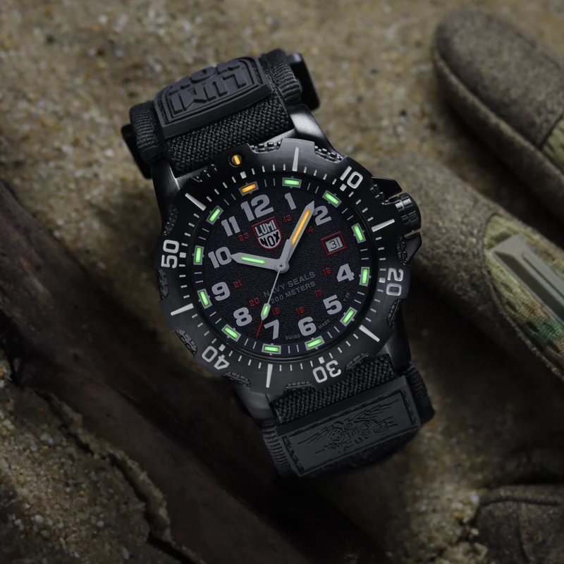Luminox Navy SEAL XS.4231.SET Uhr • Tritium • Swiss Made