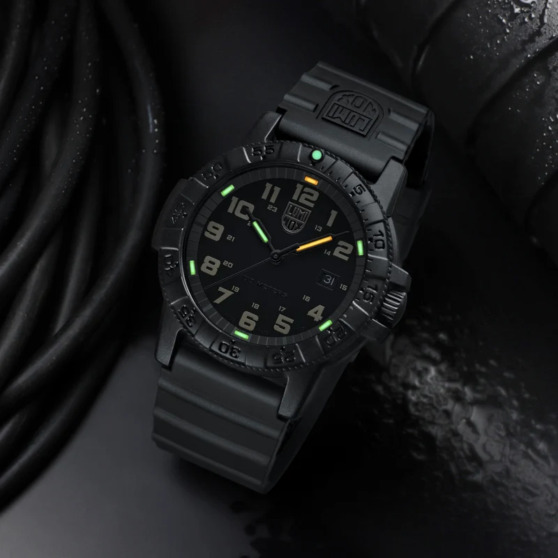 Luminox Leatherback Sea Turtle Giant XS.0330 Herrenuhr • Carbonox™ Gehäuse • LLT Leuchtsystem