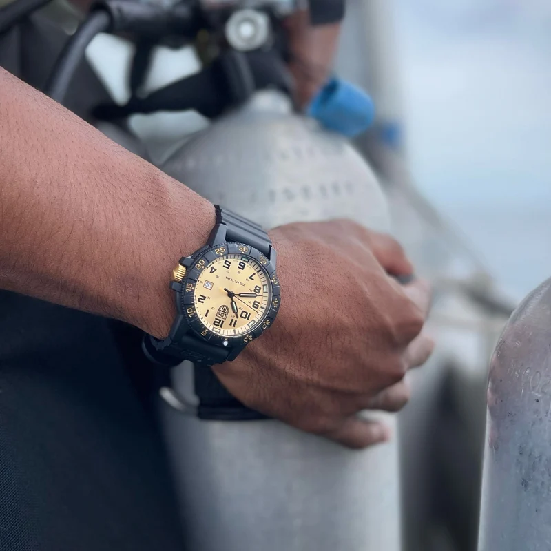 Luminox Leatherback SEA Turtle Giant XS.0325.GP Herrenuhr • CARBONOX™ • Swiss Made