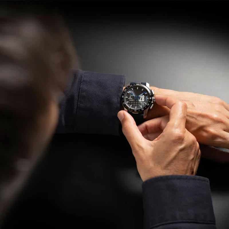 Festina Connected Full D F23305/3 Herrenuhr • Titanium-Gehäuse • Saphirglas