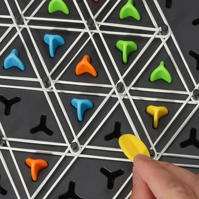 Strategisch Driehoekspel – Elastiekenpuzzel met Houten Pinnen voor Concentratie en Tactisch Denken | Sansoti