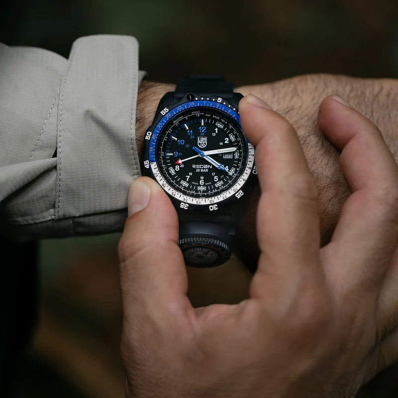 Luminox RECON Nav Spec XL.8833 Herrenuhr • LLT-System • CARBONOX™