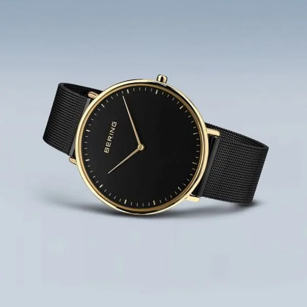 Bering Classic 15739-132 Damenuhr • Kratzfestes Saphirglas • Ultra-flaches Design
