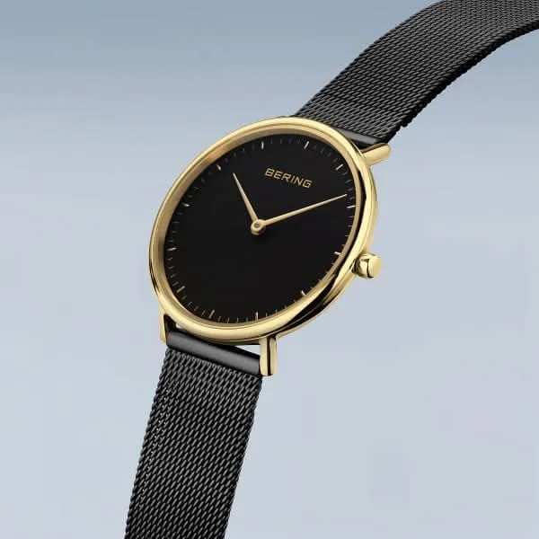 Bering Classic 15729-132 Damenuhr • Saphirglas • Ultra Slim Design