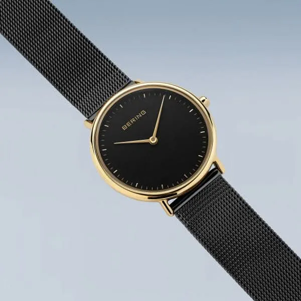 Bering Classic 15729-132 Damenuhr • Saphirglas • Ultra Slim Design