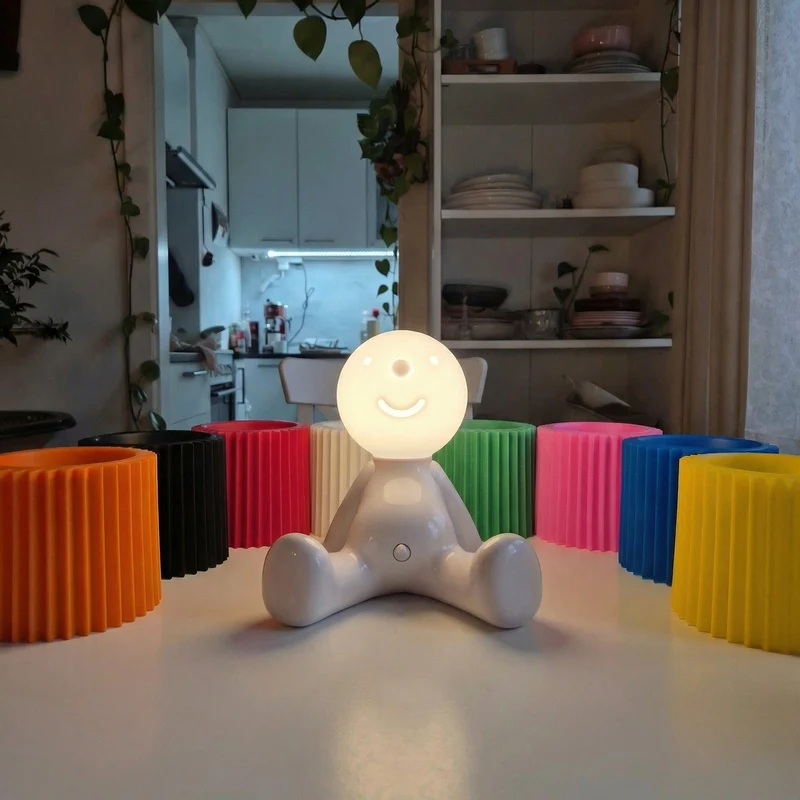 Zittende LED Tafellamp met Accu – Draadloos in 8 Kleuren | Sansoti
