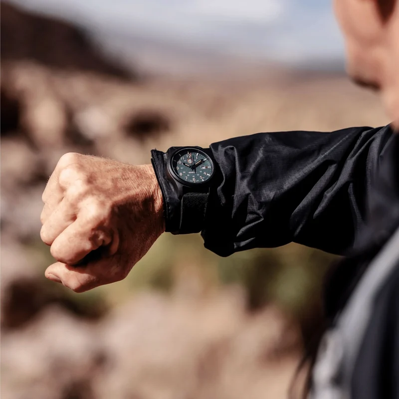 Luminox Atacama Field XL.1977 Herrenuhr • LLT • Carbonox