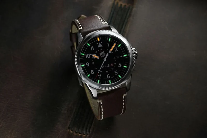 Luminox P-38 Lightning XA.9521 Herrenuhr • GMT-Funktion • LLT Leuchtsystem
