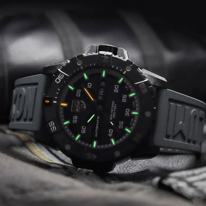 Luminox Master Carbon SEAL XS.3862 Herrenuhr • LLT Leuchtsystem • CARBONOX+