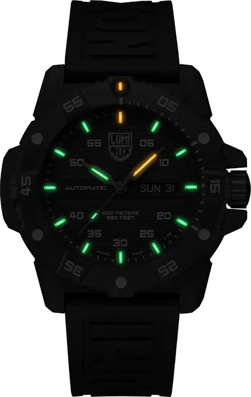 Luminox Master Carbon SEAL XS.3877 Herrenuhr • Swiss Automatic • CARBONOX™+