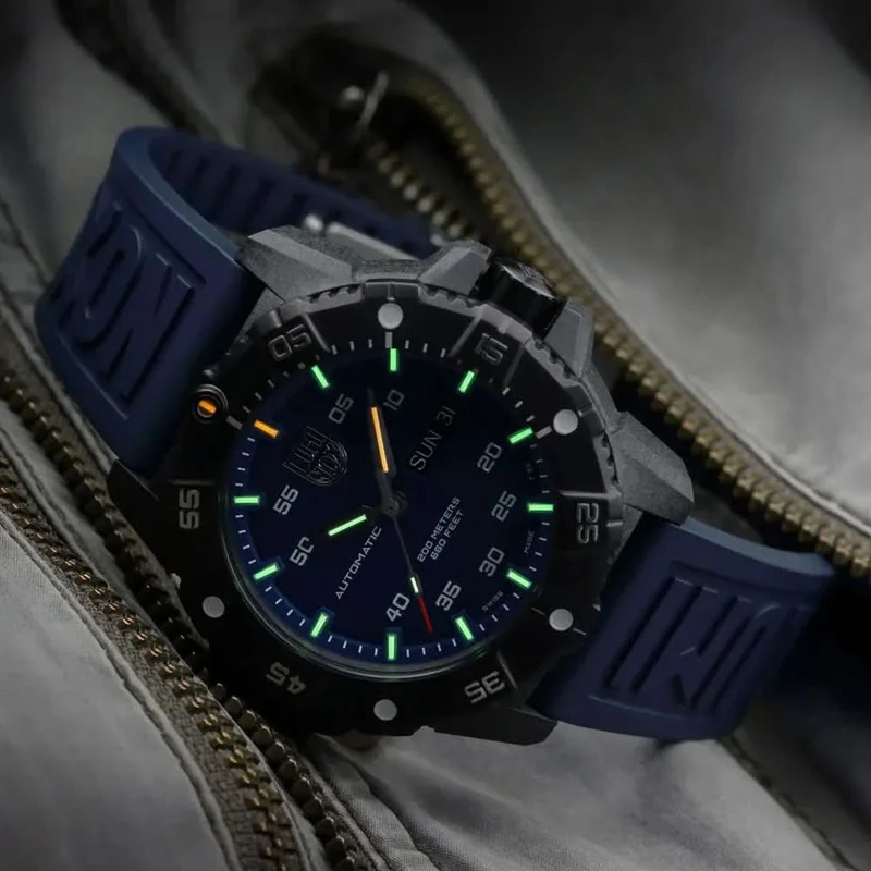 Luminox Master Carbon SEAL Automatic XS.3863 Herrenuhr • CARBONOX™+ • LLT