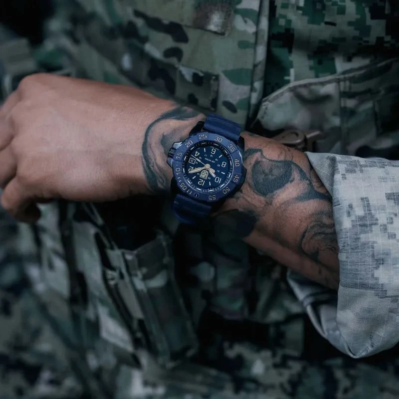 Luminox Navy SEAL Foundation XS.3255.CB.NSF Herrenuhr • LLT • Swiss Made