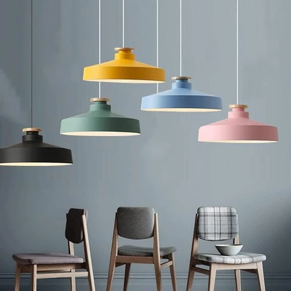 Hanglamp met Houten Kap en Aluminium Accent – Scandinavisch Design voor Eetkamer en Woonkamer | Sansoti