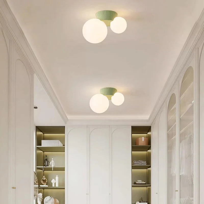Moderne Plafondlamp met Dubbele Bollen – Stijlvolle Scandinavische Wandverlichting voor Woonkamer en Slaapkamer | Sansoti