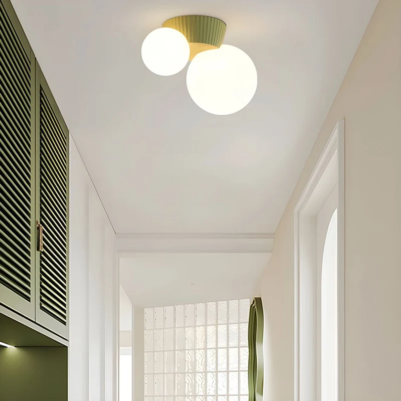 Moderne Plafondlamp met Dubbele Bollen – Stijlvolle Scandinavische Wandverlichting voor Woonkamer en Slaapkamer | Sansoti