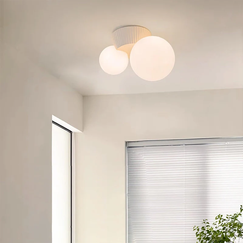 Moderne Plafondlamp met Dubbele Bollen – Stijlvolle Scandinavische Wandverlichting voor Woonkamer en Slaapkamer | Sansoti