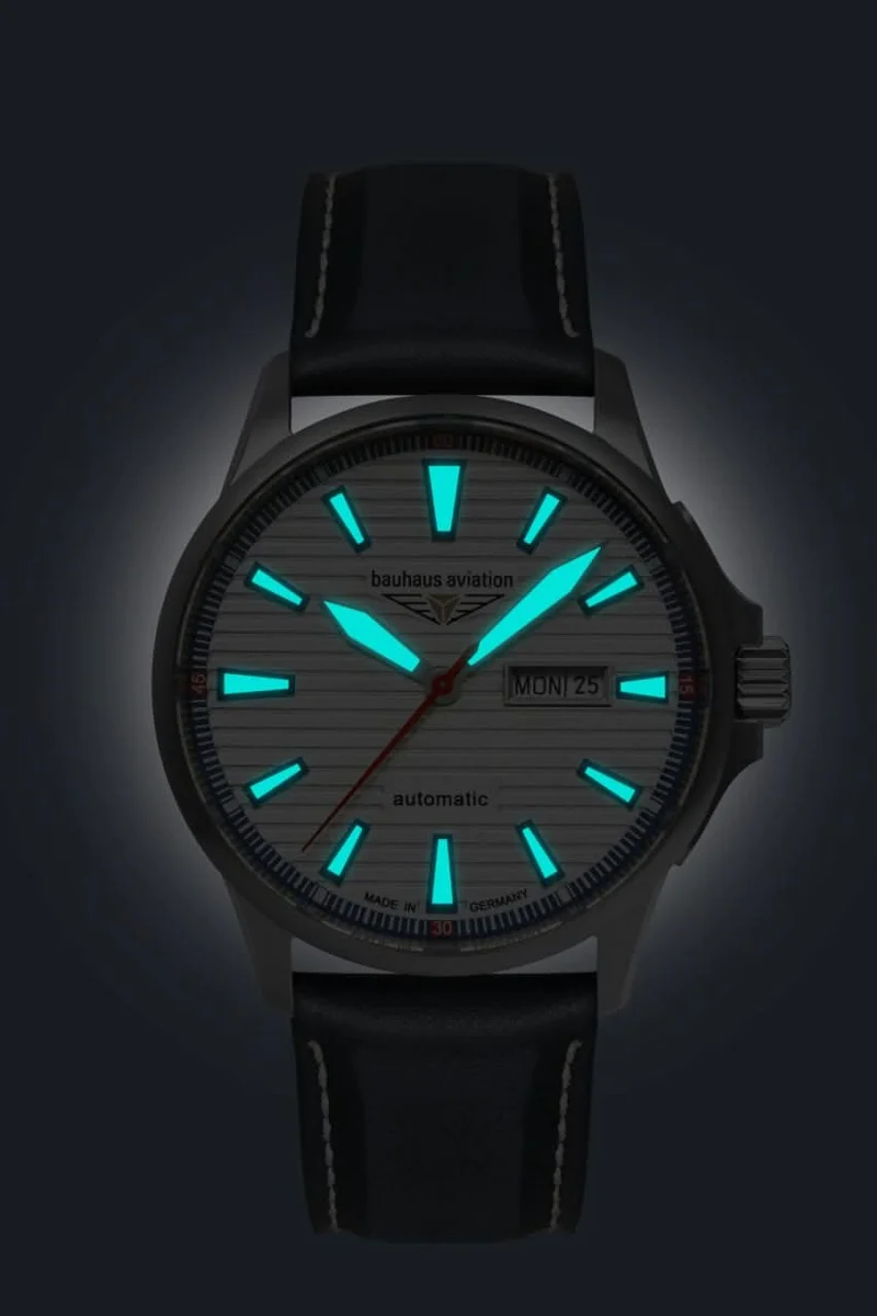 Bauhaus Aviation 2862-1 Herrenuhr • Titangehäuse • Made in Germany