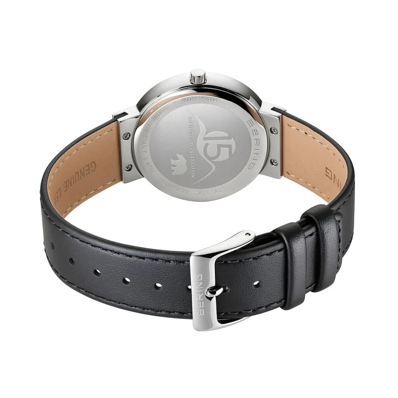 Bering Classic 10135-4025 Damenuhr • Kratzfestes Saphirglas • Feines Milanaise-Armband