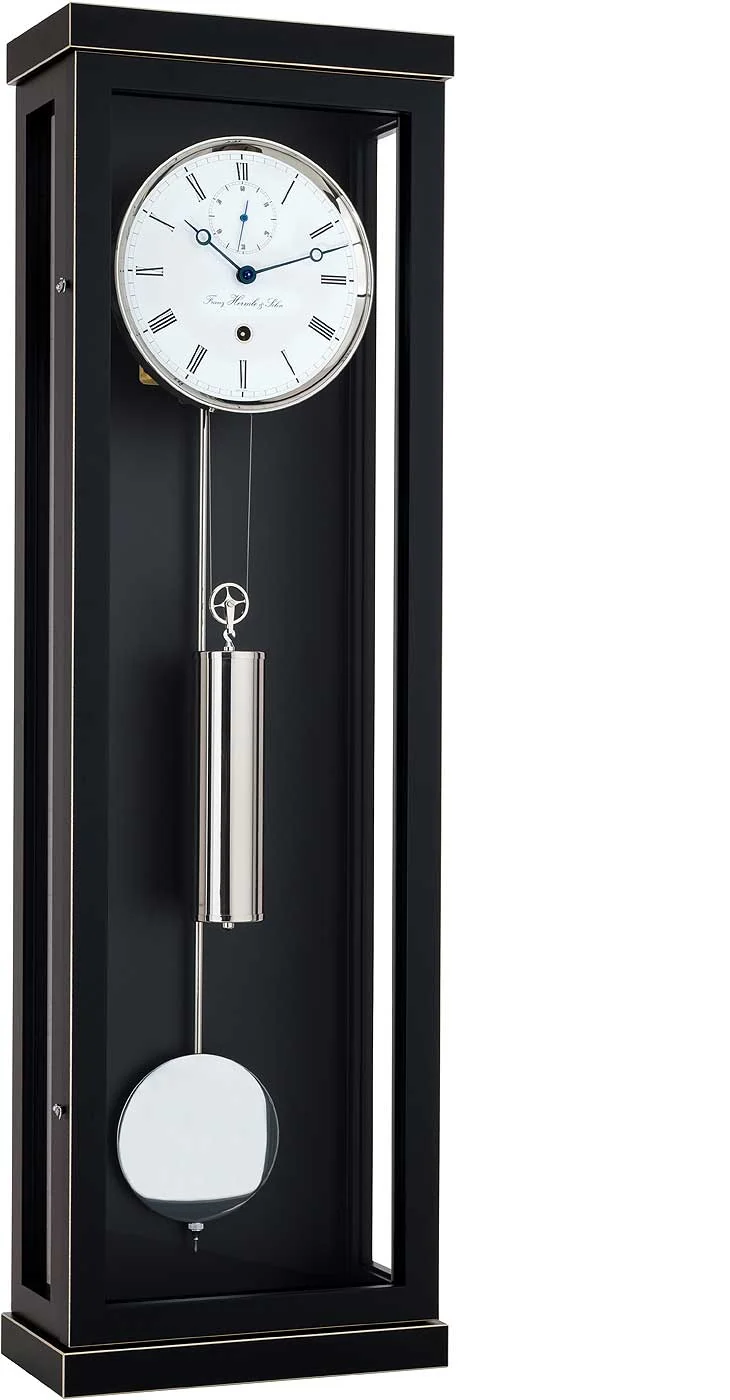 Hermle Wanduhr 88x27x13,5 cm Holz • 31-Tage Gangreserve • Präzisions-Seilzugwerk