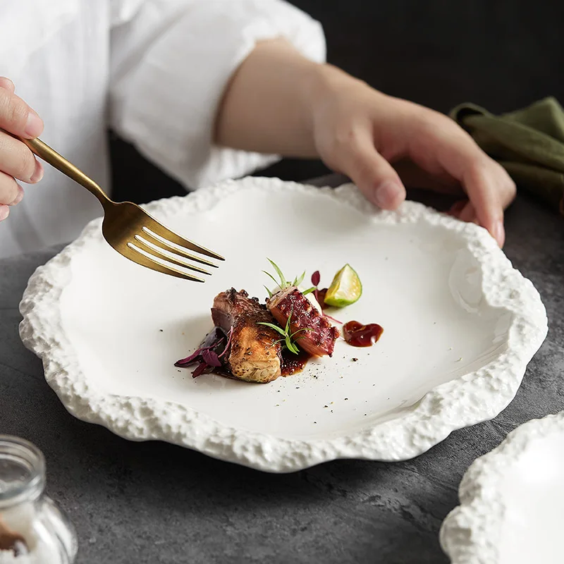 Keramisch Dinerbord met Rustieke Randstructuur – Elegante Servies voor Iedere Maaltijd | Sansoti