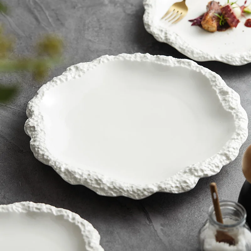 Keramisch Dinerbord met Rustieke Randstructuur – Elegante Servies voor Iedere Maaltijd | Sansoti