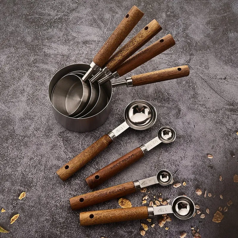 Maatlepelset 8-Delig RVS met Houten Handvat - Nestbaar Keukengerei voor Bakken en Koken | Sansoti
