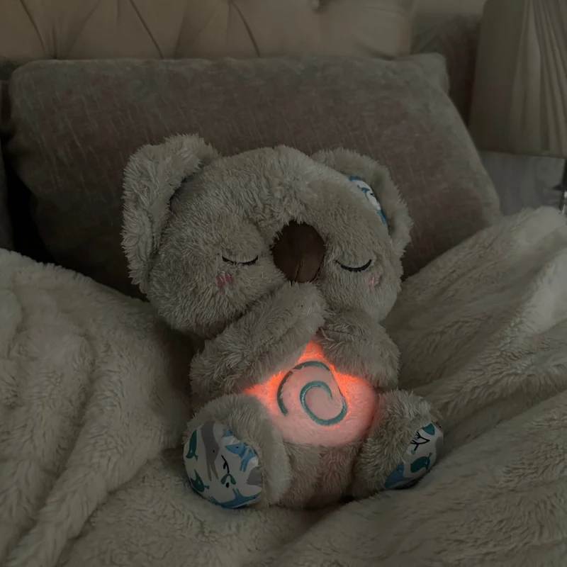Koala Knuffel met Rustgevende Ademhaling Nachtlampje Slaaphulp Zachte Pluche Ontspanning voor Kinderen en Volwassenen | Sansoti