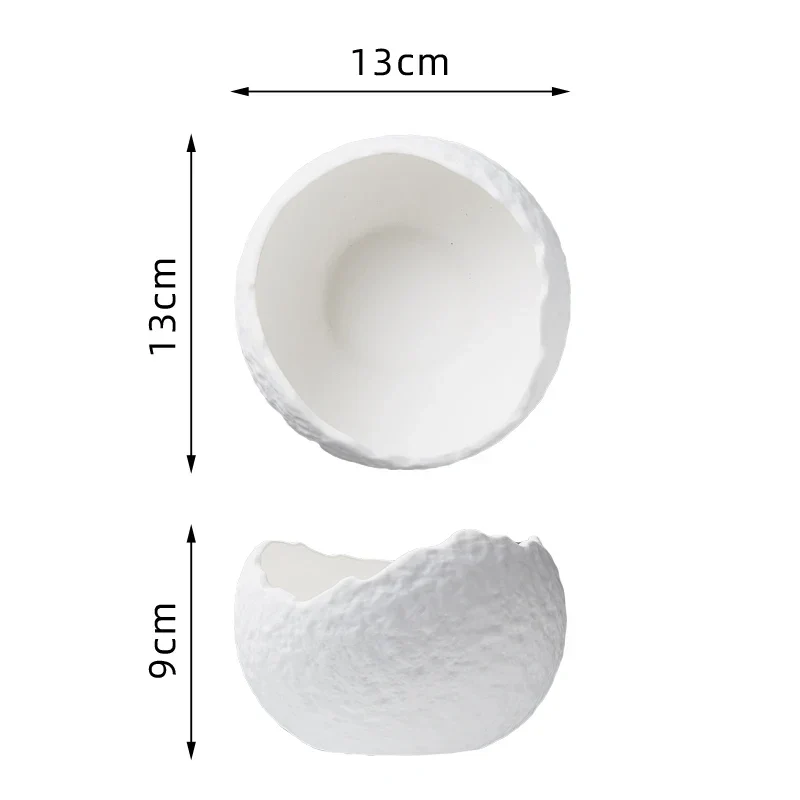 Sculptural Serveerkom van Porselein voor Desserts en Hapjes in Modern Minimalistisch Design | Sansoti