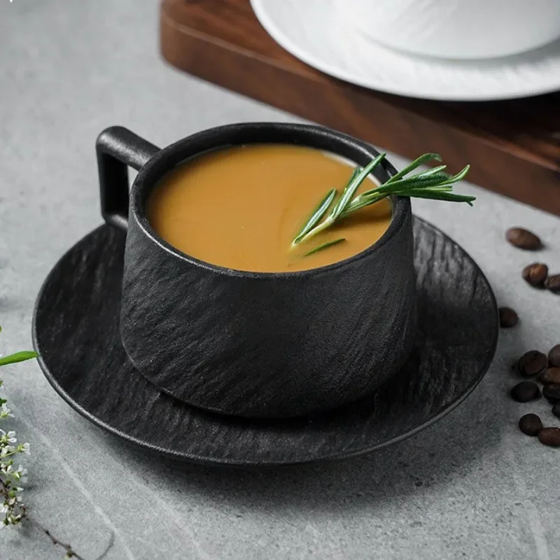 Keramische Koffiemok met Schotel – Japans Geïnspireerd Servies voor Thee en Koffie – Handgevormde Kopjes met Bijpassend Onderzettertje | Sansoti