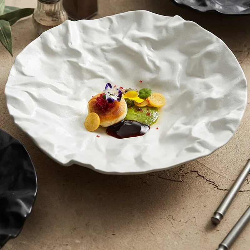 Keramische Kom met Golvende Structuur 23cm & 28cm Wit en Zwart Serviesschaal voor Salades en Soepen Stijlvol Tafelstyling | Sansoti