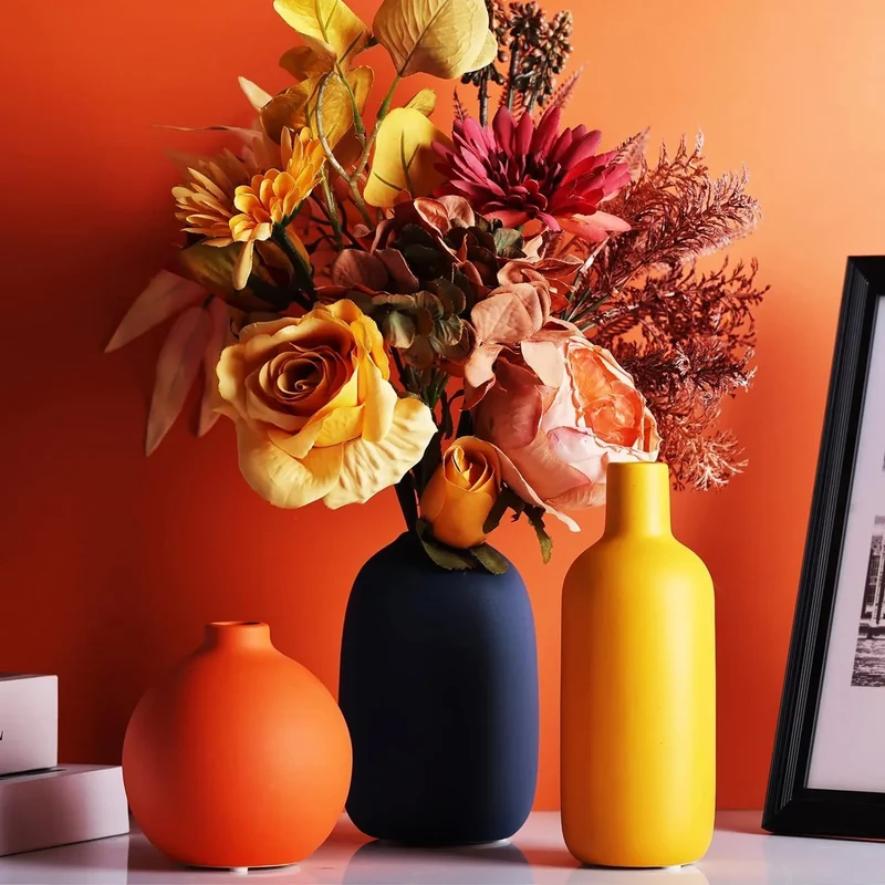 Keramische Vaas met Handgeschilderde Scandinavische Motieven – Decoratieve Bloemenvaas voor Woonkamer en Tafel | Sansoti