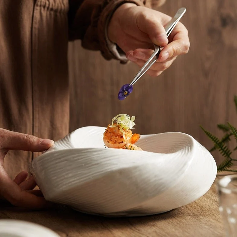 Keramische Serviesschaal met Draaikolkpatroon – Modern Dinerschaal voor Dagelijks Gebruik – Handgemaakt Design | Sansoti