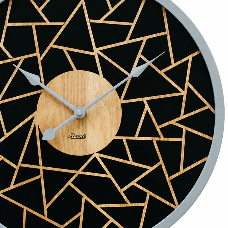 Hermle Wanduhr 50 cm Ø Holz • Minimalistisches Design • Geräuschloses Quarzwerk